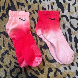 Nike Everyday Plus Cushioned Red Pink Dip Tie Dye Ankle Socks Size Large